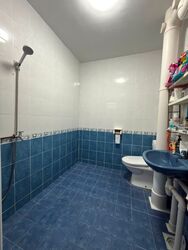 Blk 549 Jurong West Street 42 (Jurong West), HDB Executive #628443471